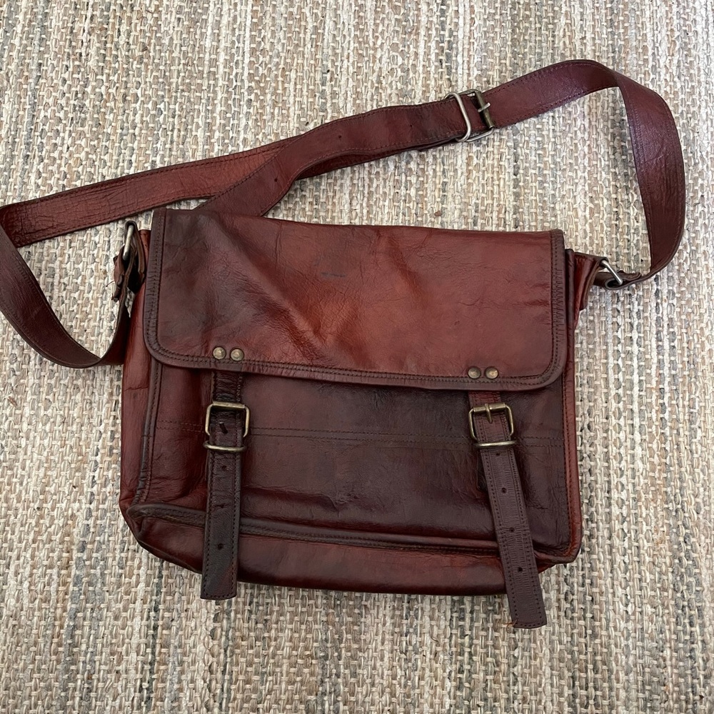 Handmade Cart leather messenger bag.